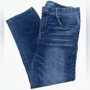 Democracy women’s “Flex-ellent” mid rise‎ jeans size 8